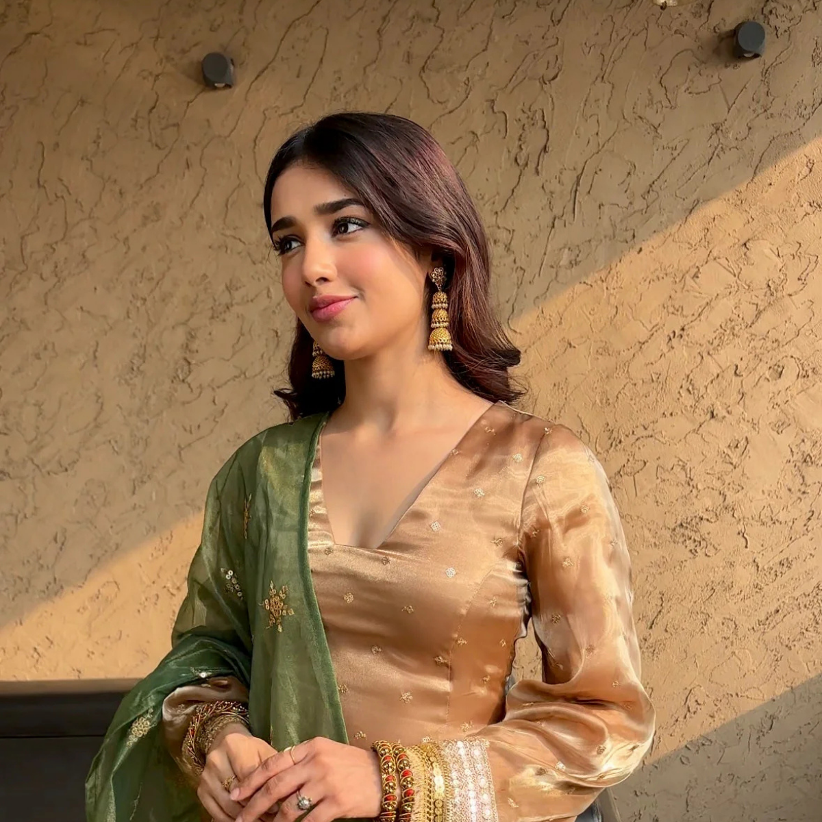 Embrace Elegance with Our 3-Piece Adjustable Kurti, Pant & Dupatta Set | PACK OF 3 | AK-03