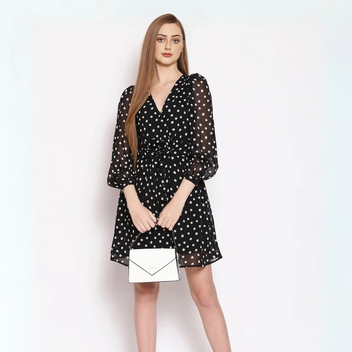 Pack of 4 Women’s Dresses: Chic, Trendy, and Timeless | C-047