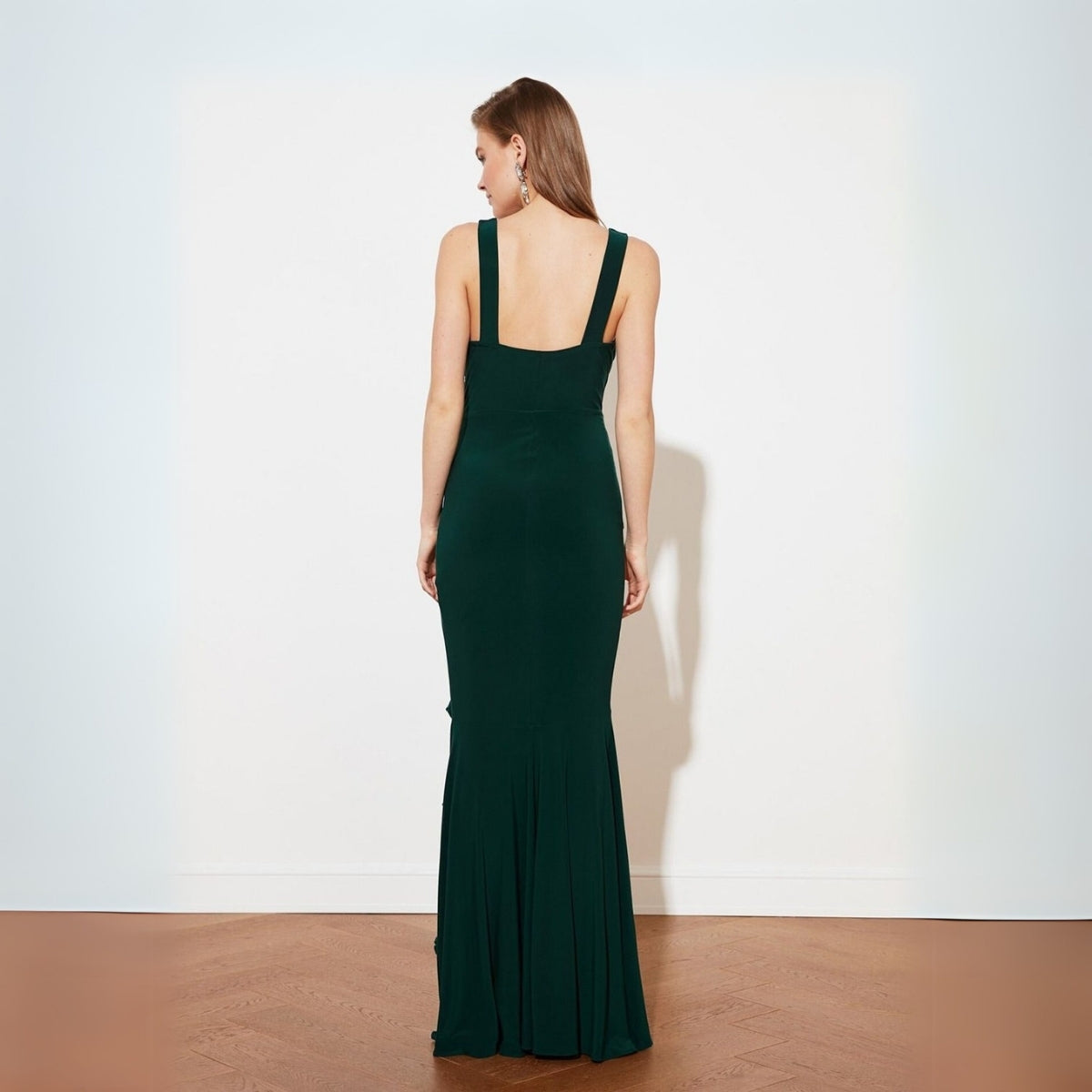Pack of 4 Women’s Dresses: Chic, Trendy, and Timeless | C-032